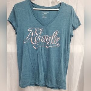 American Eagle V neck Tee